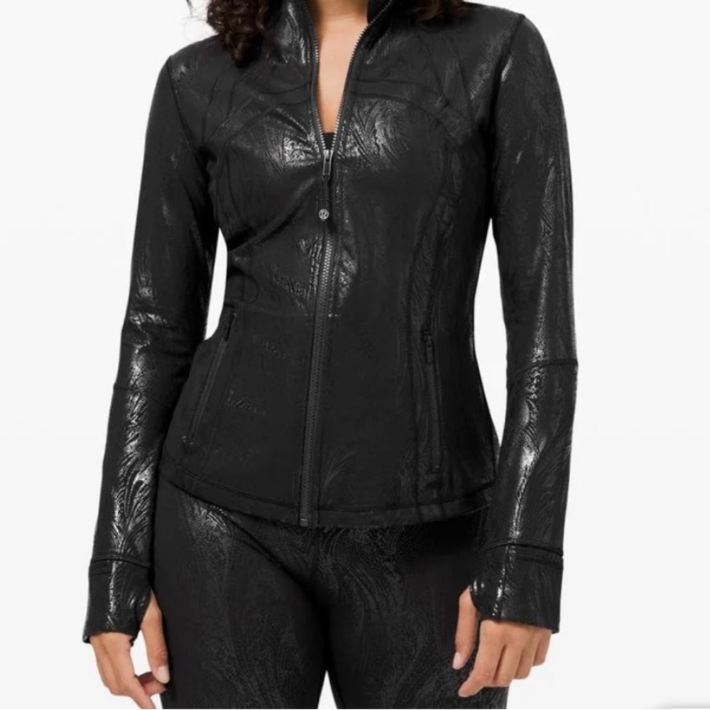 Lululemon special edition Define shine